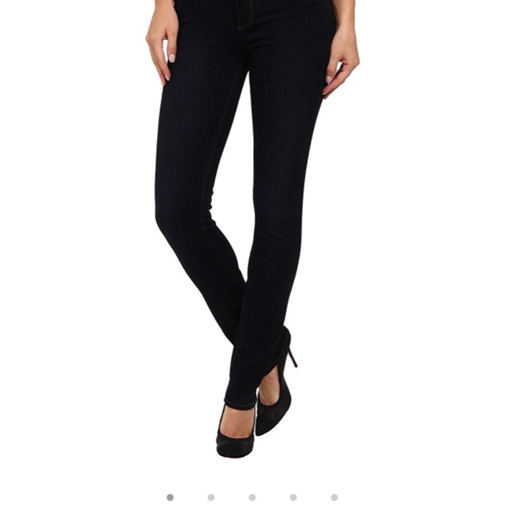 Paige Skyline Skinny super dark blue denim